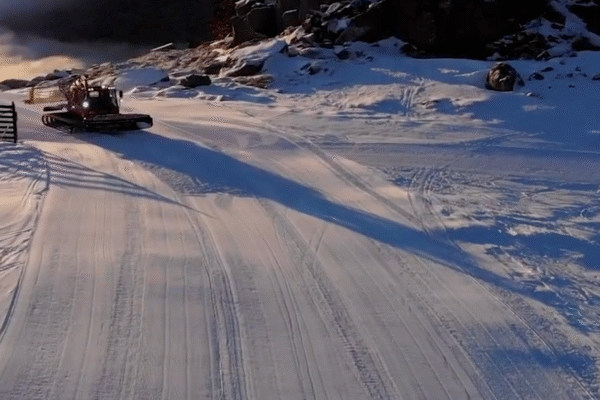best time to ski in australia